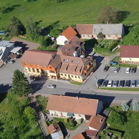 Hostinec U Hubalku Kostelec nad Orlicí Exteriör bild